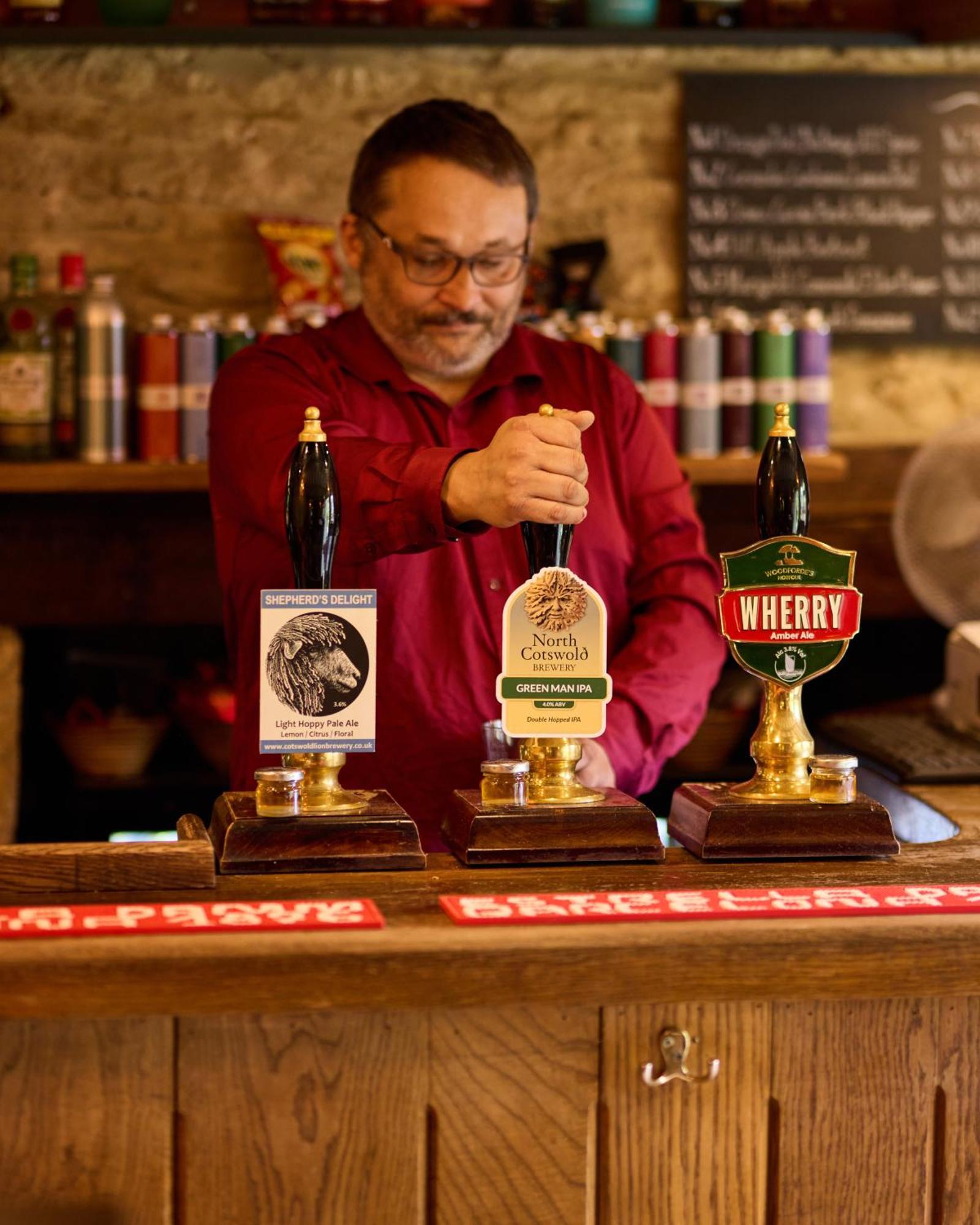 The Plough Inn Little Faringdon Extérieur photo